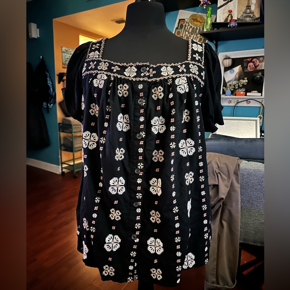 Embroidered Square Neck Flutter Short Sleeve Top